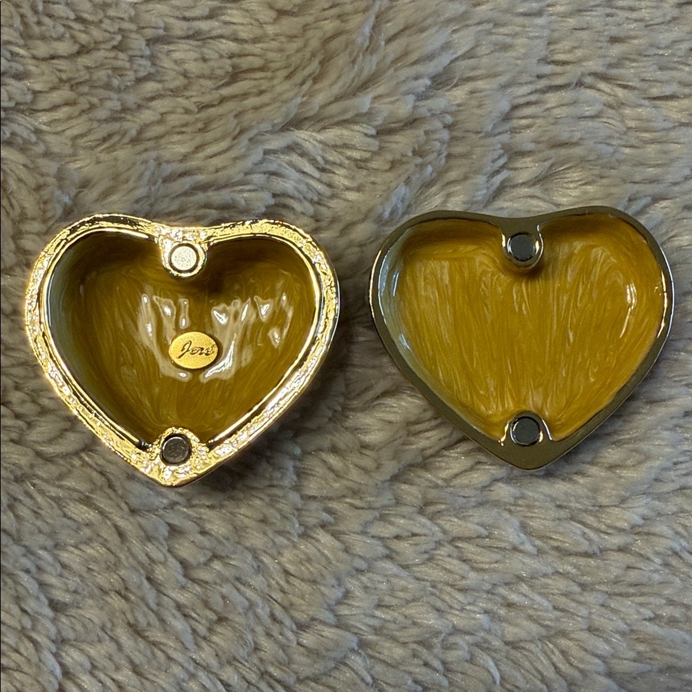 JERÉ American Flag Heart Trinket - Picture 6 of 11